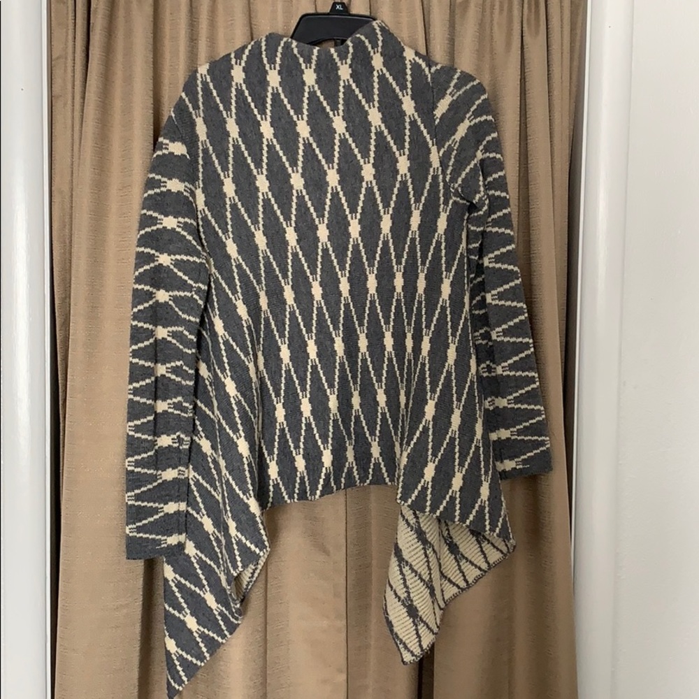 Grey patterned sweater - Picture 2 of 3